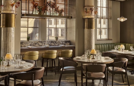Hyatt-Regency-London-Blackfriars-NYnLON-Windows-High-Table